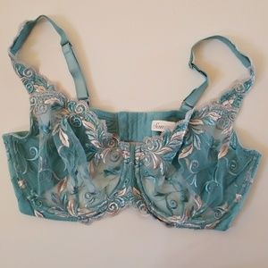 Soma sensuous  lace unlined bra 38 D.
