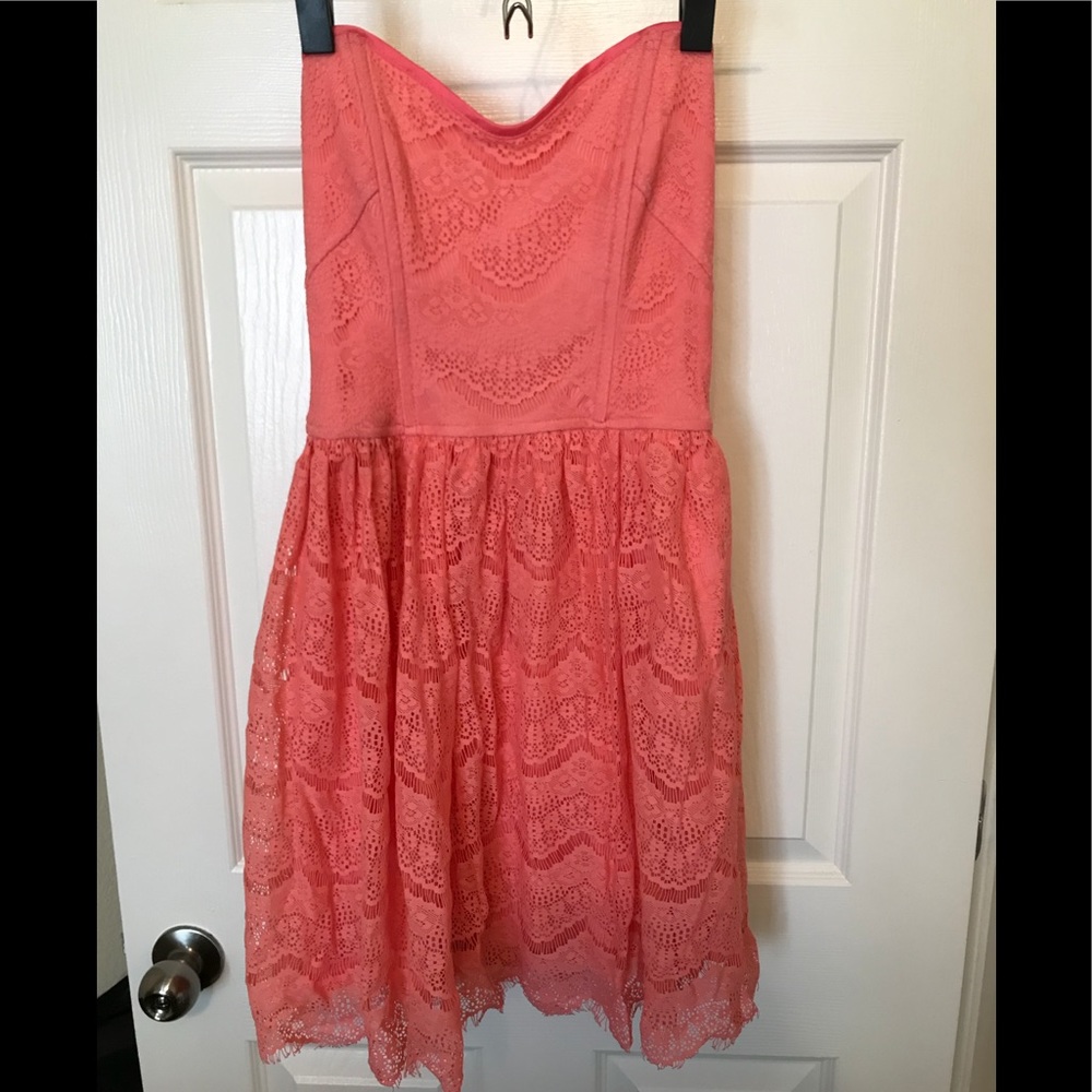 Coral eyelash-lace sweetheart dress