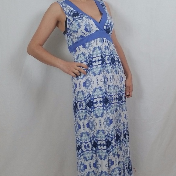 Nicole Miller Dresses & Skirts - NWT NICOLE MILLER NEW YORK MAXI DRESS Nicole Miller Dresses & Skirts - NWT NICOLE MILLER NEW YORK MAXI DRESS