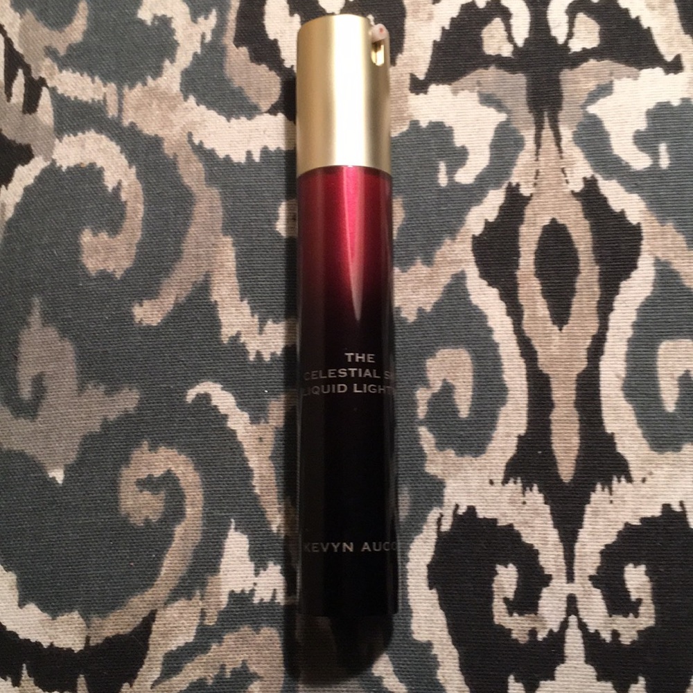 Kevin Aucoin celestial skin Liquid light