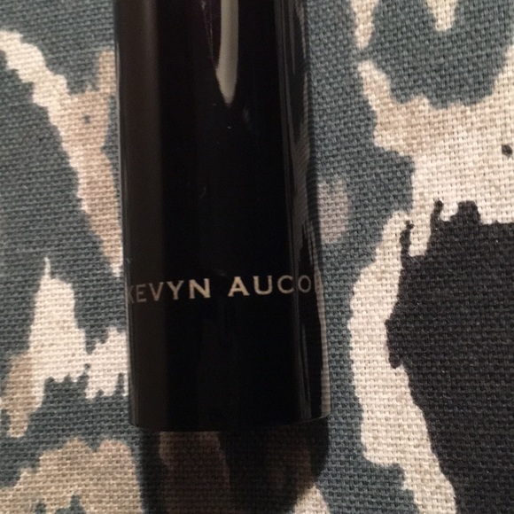 Kevin Aucoin celestial skin Liquid light - Picture 3 of 7