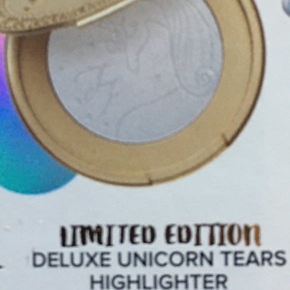 Too Faced Unicorn Tears Highlighter 🦄 - Picture 7 of 8