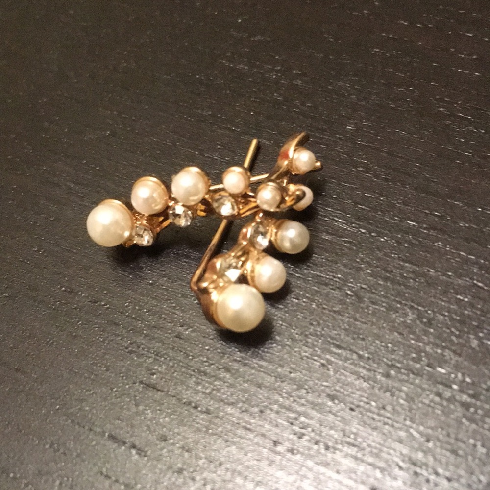 Earrings with Pearl and Rhinestone accent