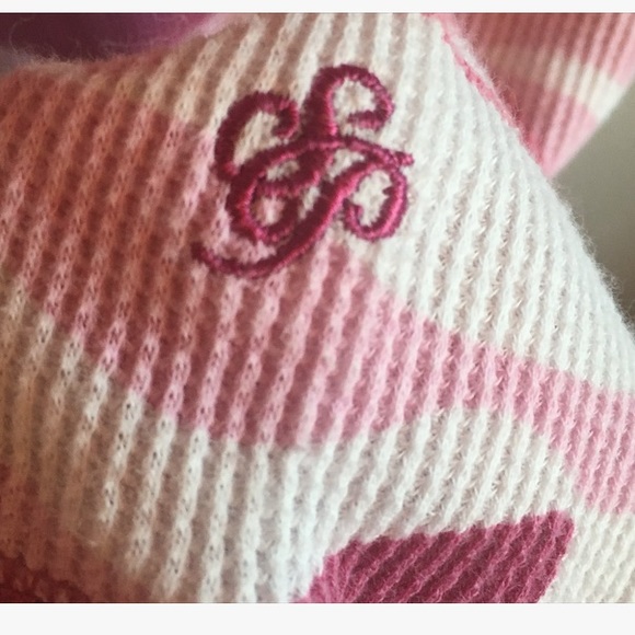 SOLD Pink Camo Waffle Knit Longsleeve - Picture 3 of 3