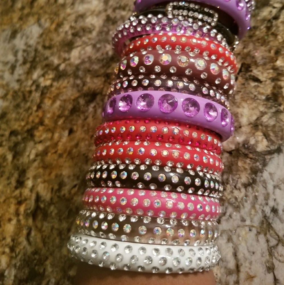 Bangles 🎉 SOLD🎉