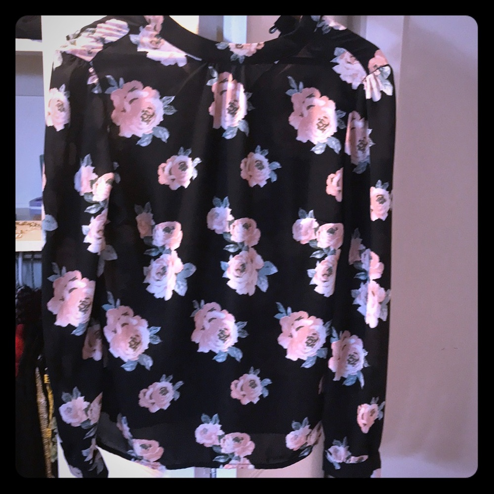 NWOT Floral print chiffon blouse Size S