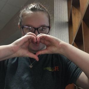 Meet your Posher, Casey