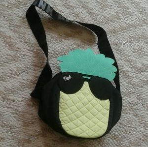 Pineapple purse