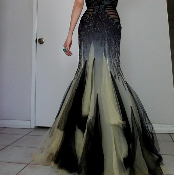 Jasz Couture Luxury Dress size 2 or Xs - Picture 2 of 12