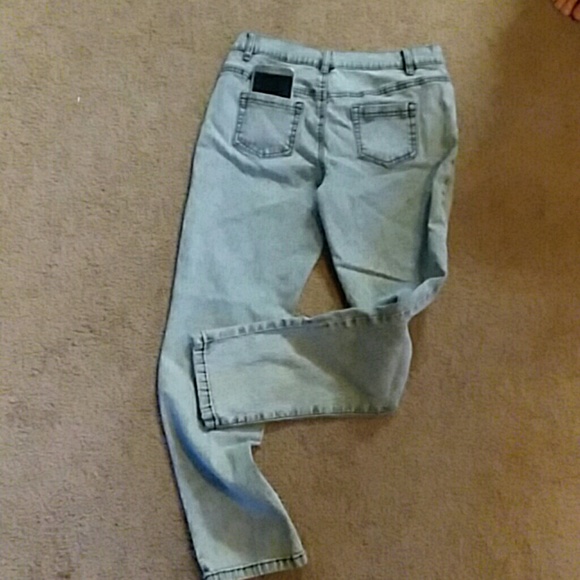 Diane Gilman Jeans - Picture 3 of 4