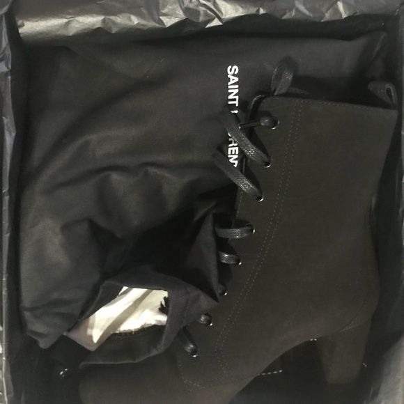 Saint Laurent Lou Lou lace-up suede ankle boots - Picture 2 of 8