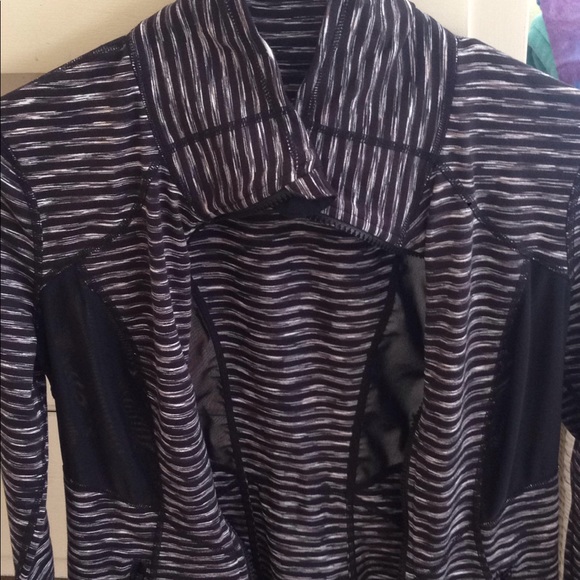 Zella Stamina Jacket - Picture 3 of 5