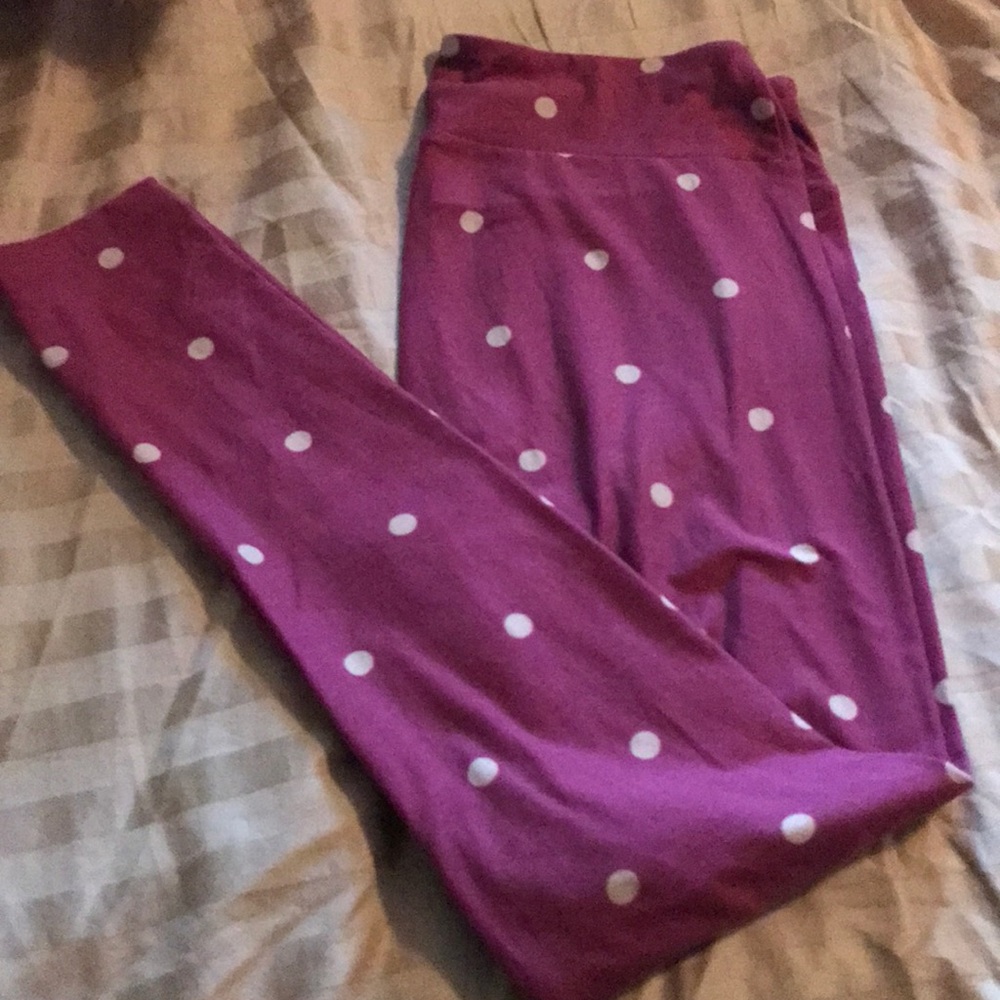 LuLaRoe Tall & Curvy Leggings