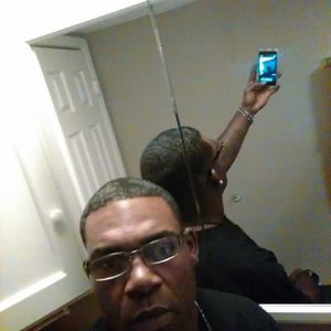 Meet your Posher, Leland