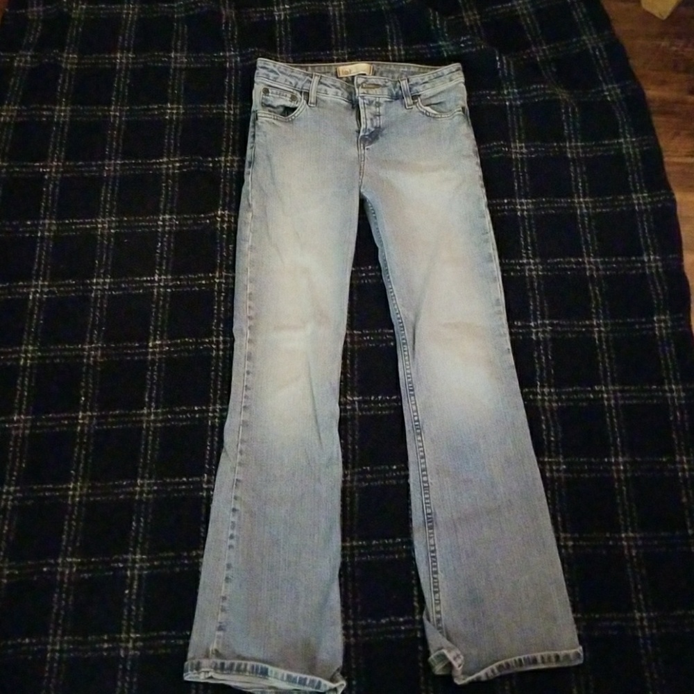 Light colored jeans.