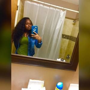 Meet your Posher, Lania