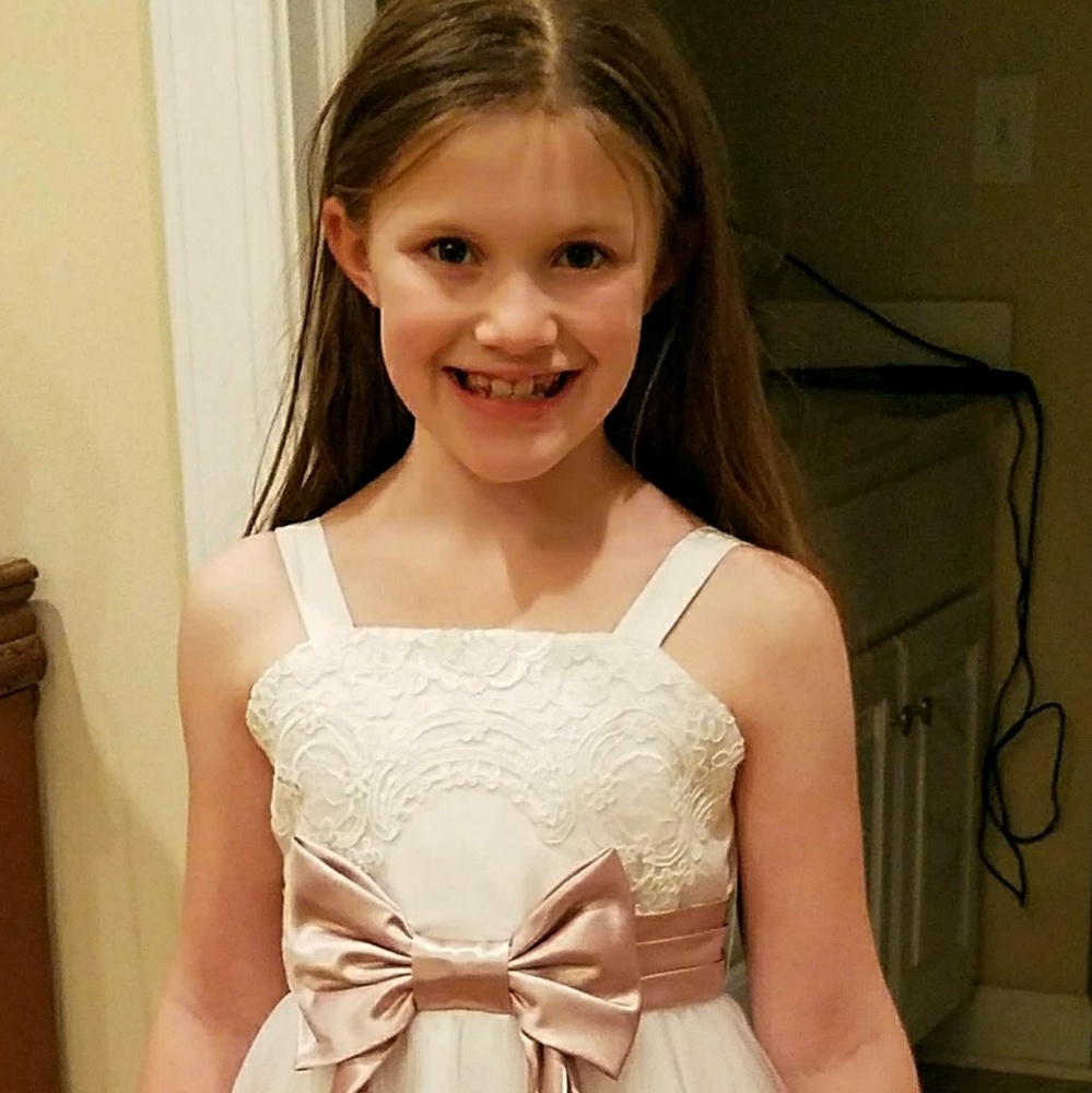 Little Girls Ivory Lace Dress