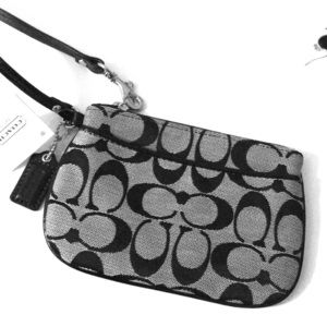 NWT Coach wristlet!