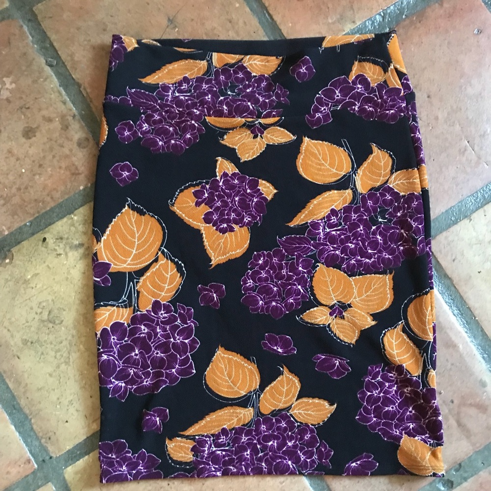 LuLaRoe Floral Cassie