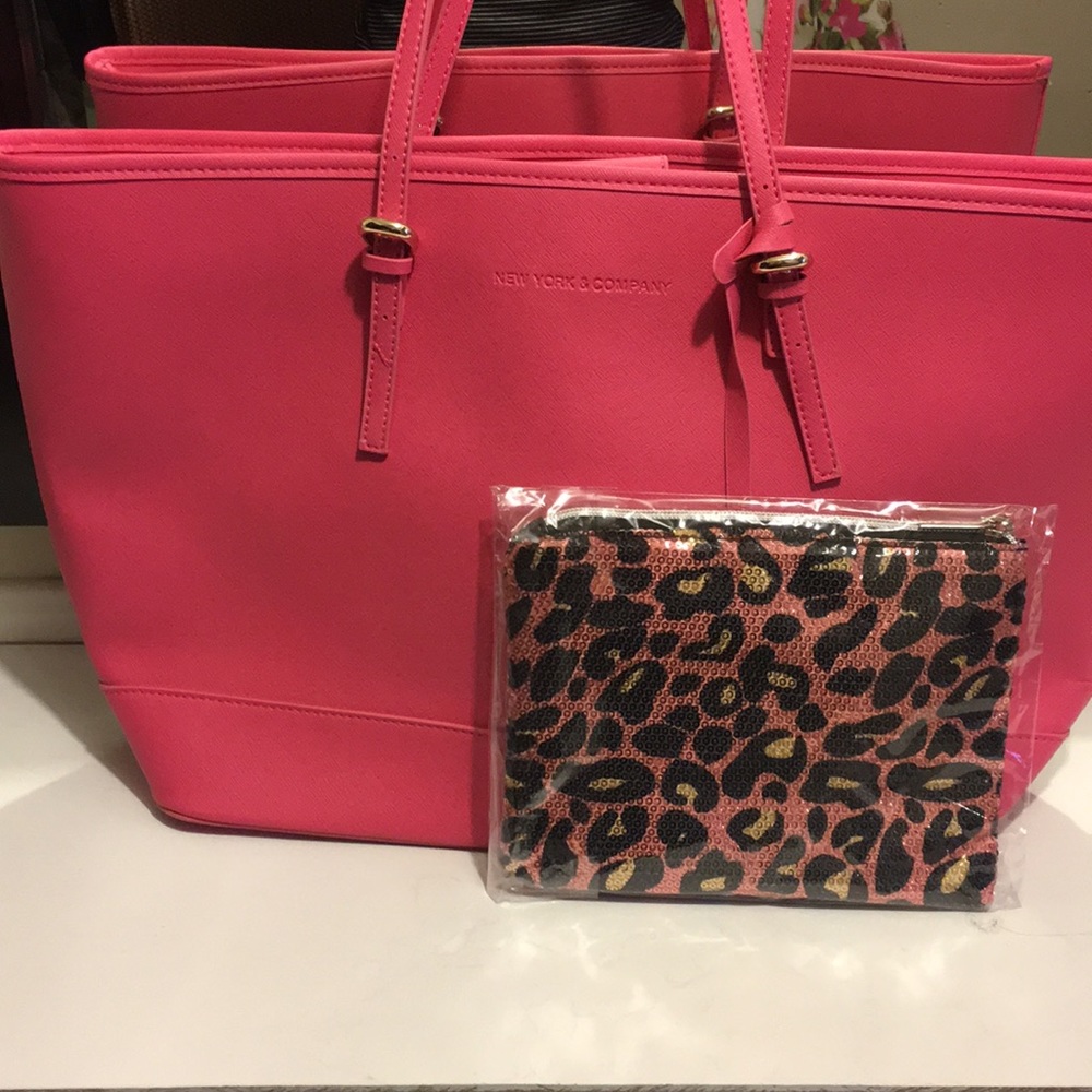 New York and company purse and makeup bag