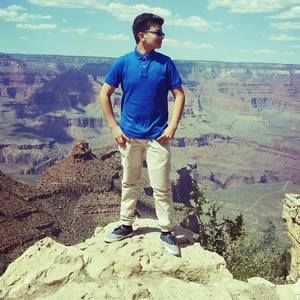 Meet your Posher, Luis angel