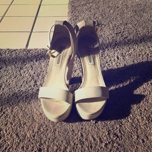 Steve Madden cream pumps!