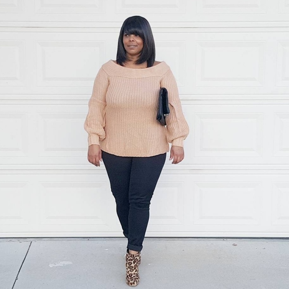 NEW 🎊🎉🎉LONG BALLOON SLEEVE OFF SHOULDER SWEATER