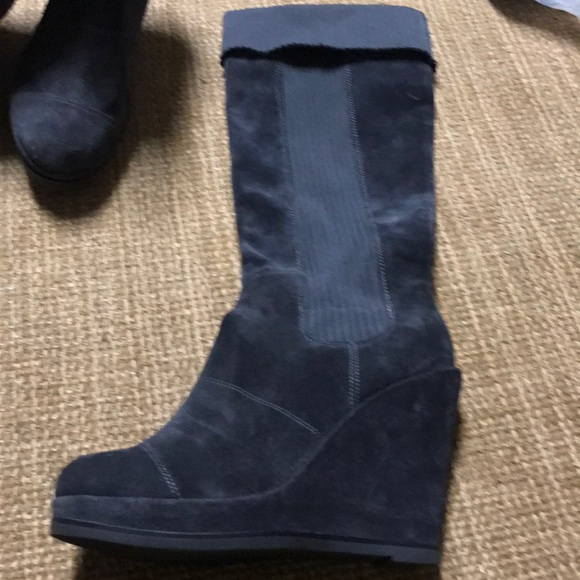 Suede grey boots - Picture 2 of 2