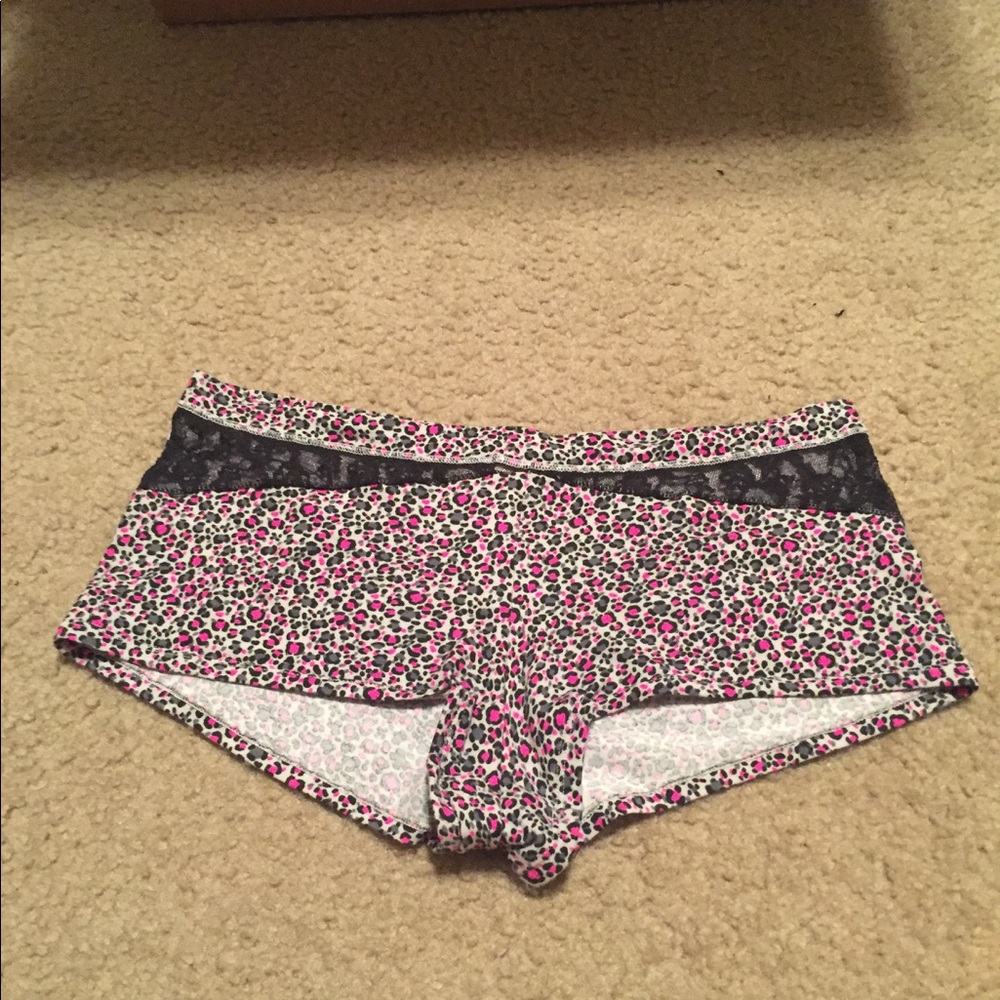 NWOT Leopard and Lace Boyshort