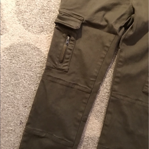 NEW Green Skinny Pants by Aqua - Picture 5 of 8