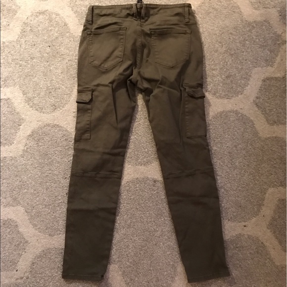 NEW Green Skinny Pants by Aqua - Picture 7 of 8