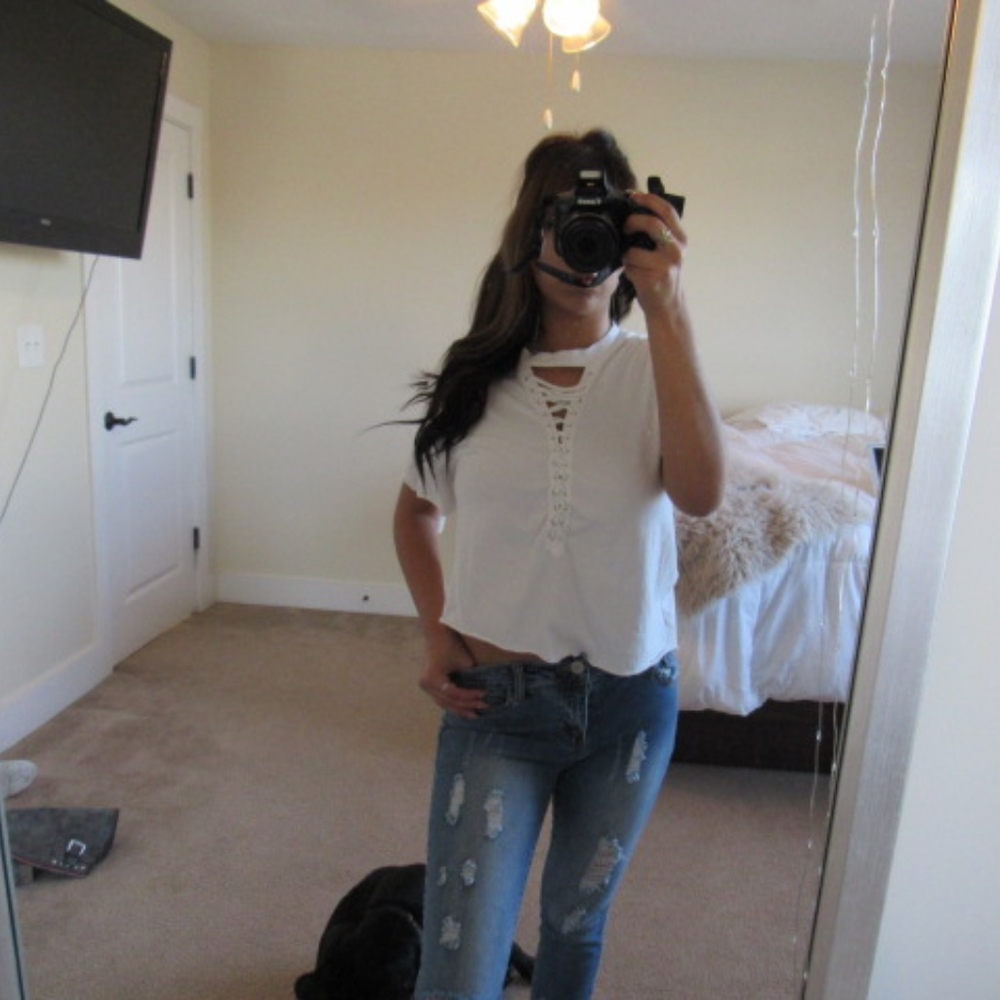 White t-shirt