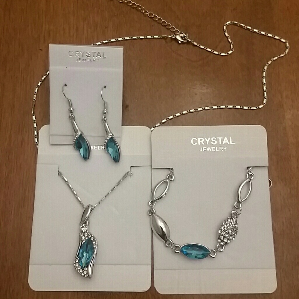 3 pc Crystal Jewelry Set