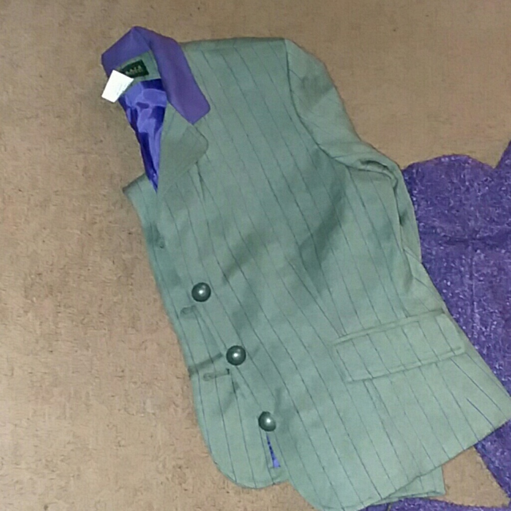 Womens blazer jacket and turtle neck sweater.