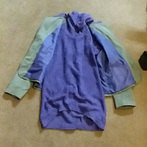 Womens blazer jacket and turtle neck sweater. - Picture 4 of 7