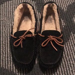 Black Ugg Mocassins