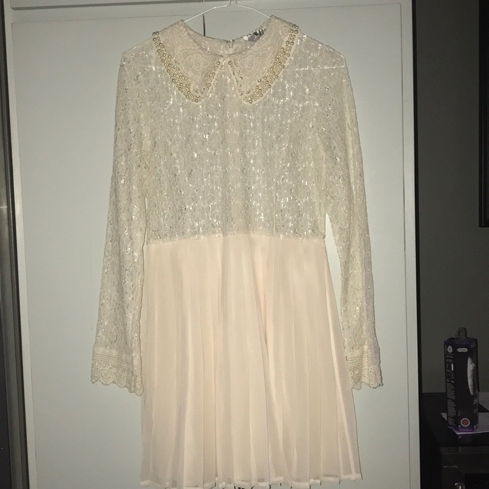 Sabo Skirt Lace Dress with Pearls on Collar