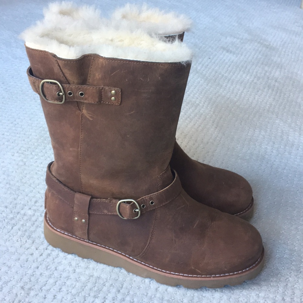 NWOT UGG Leather Boots
