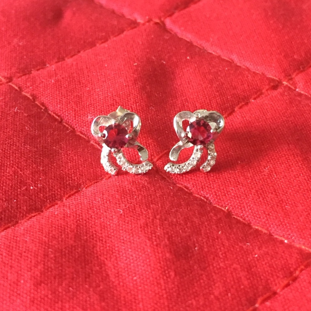 925 Sterling Silver Pink Studded Bow Earrings