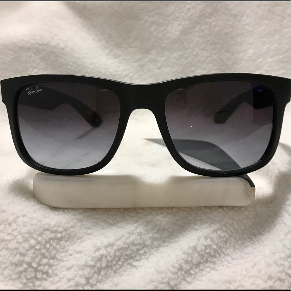 “Justin” style Ray•Bans