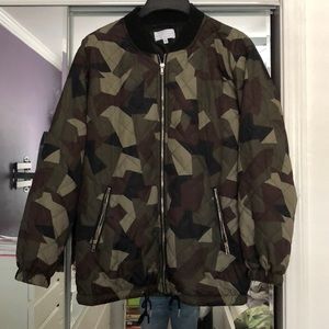 Kendall & Kylie Quilted Camo Bomber Jacket