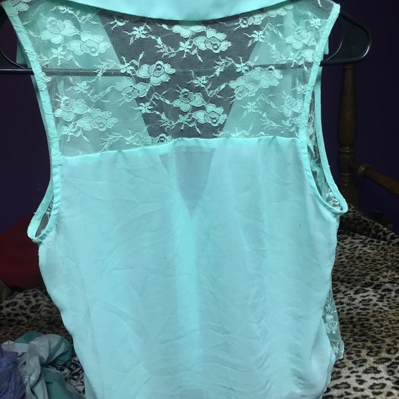Medium candies top . Still brand new - Picture 3 of 3