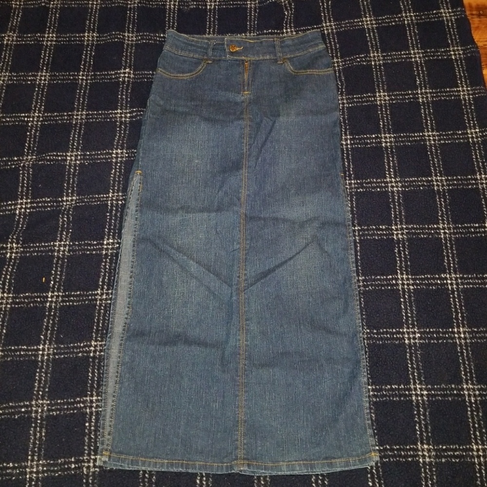 Long jean skirt