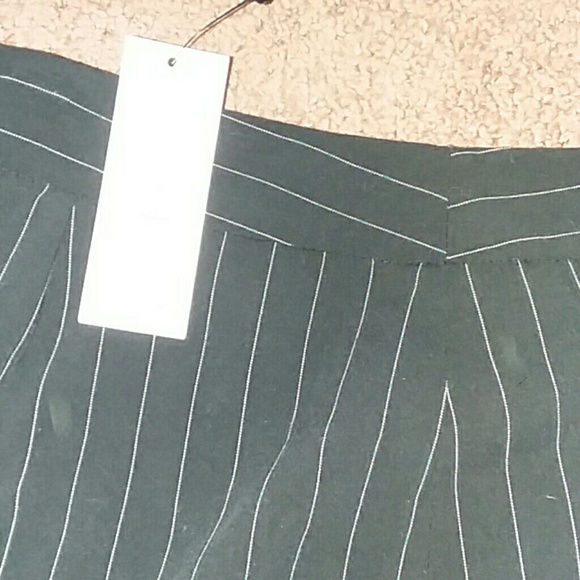 Nwt pinstripe skirt - Picture 4 of 5