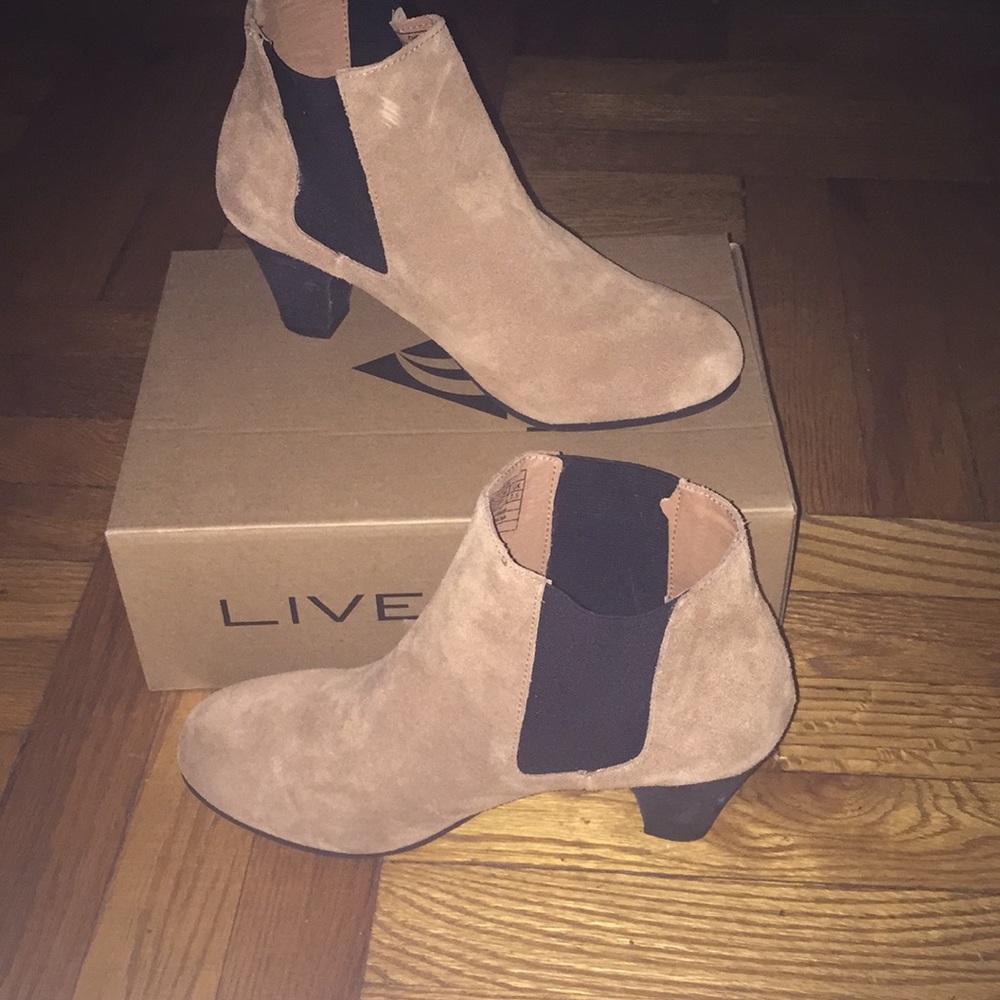 Tab Suede Boots