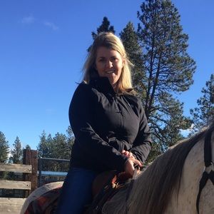 Meet your Posher, Colleen