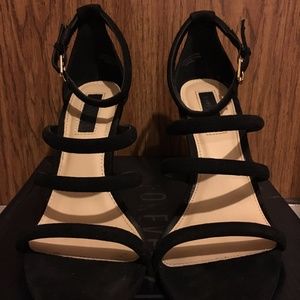 Forever21 Black Wedge Strappy Sandals Size 6.5