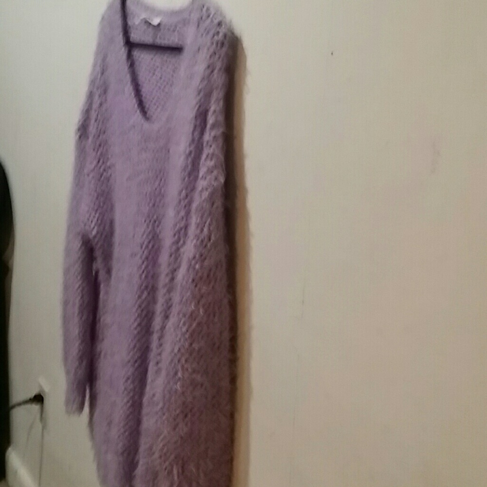 DKNYC Lilac pullover sweater