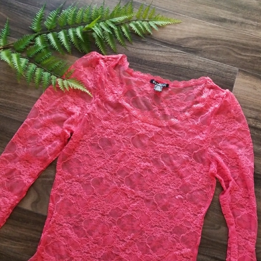 💗 Coral Lace top 💗