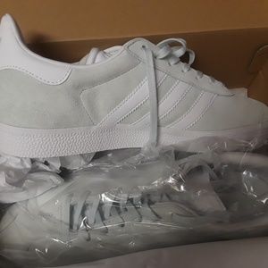 Adidas gazelle mint green firm